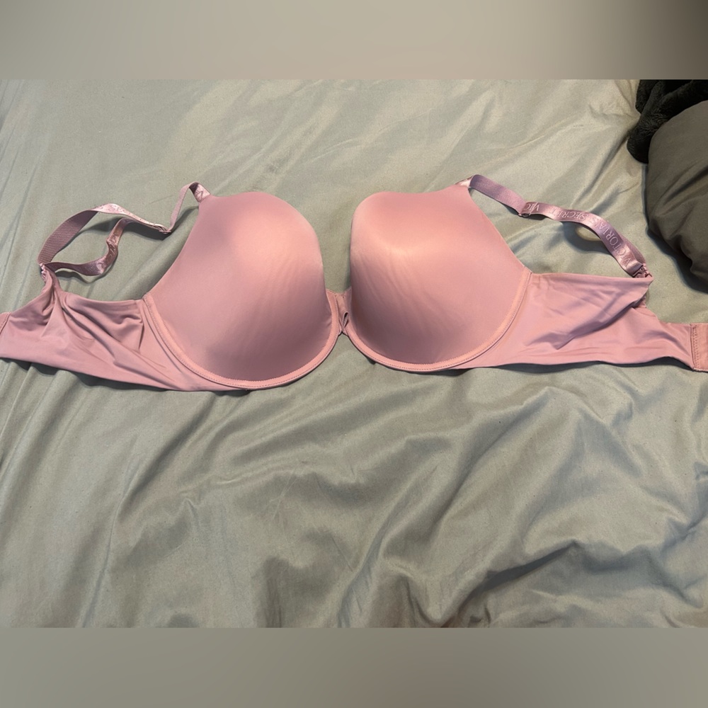 Brand New Victoria Secret Lightly Lined Denim Bra! 38DDD